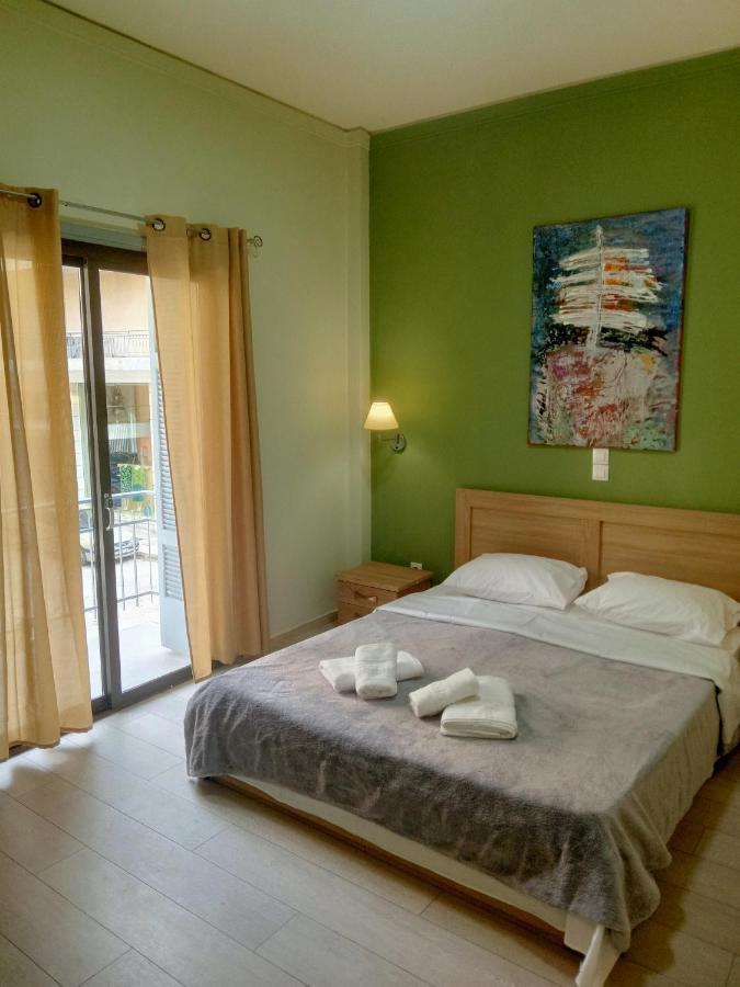 Koukaki-Acropolis Roomy With A Private Veranda Apt. Athena Bagian luar foto