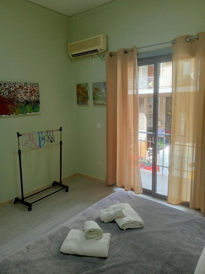 Koukaki-Acropolis Roomy With A Private Veranda Apt. Athena Bagian luar foto