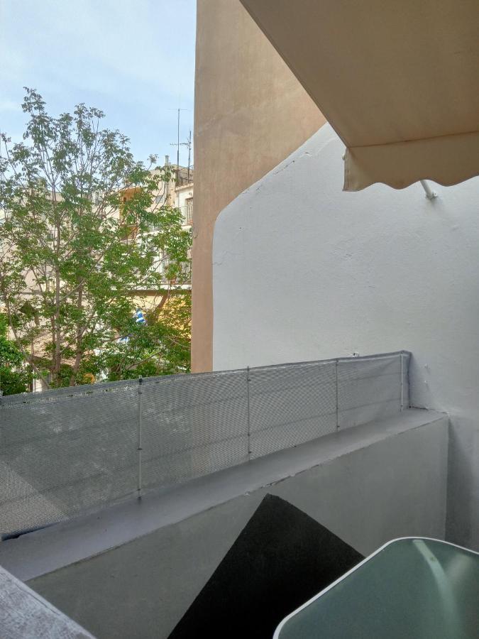 Koukaki-Acropolis Roomy With A Private Veranda Apt. Athena Bagian luar foto